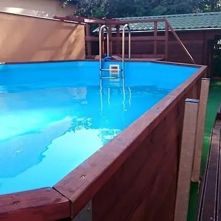 Smeraldo Emelet Apartment *
